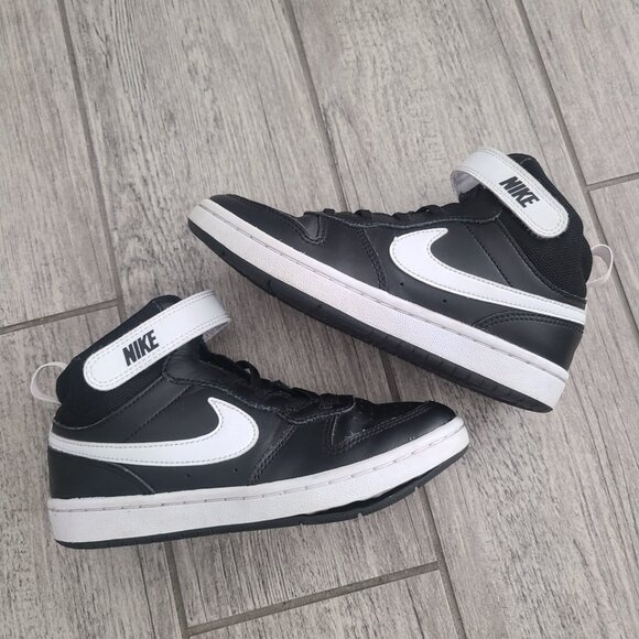 Nike Court Borough Mid 2 GS Youth Kids Sneakers Black & White Size 1.5Y - Picture 8 of 11